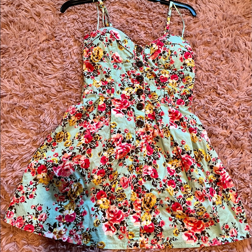 pretty dress like new
